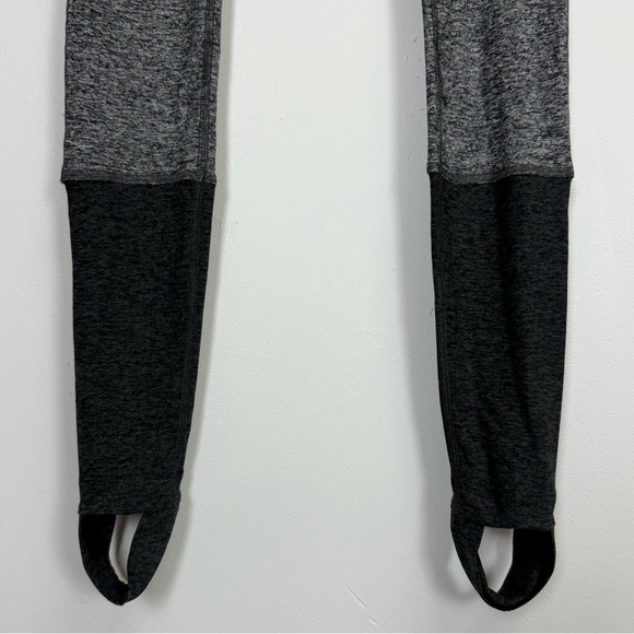 NEW Outdoor Voices Stirrup Leggings Womens Small Gray Black Stretch NWOT - Picture 3 of 10